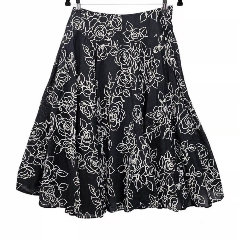 Jones New York Women’s Black and White Floral A Line Skirt Size 6